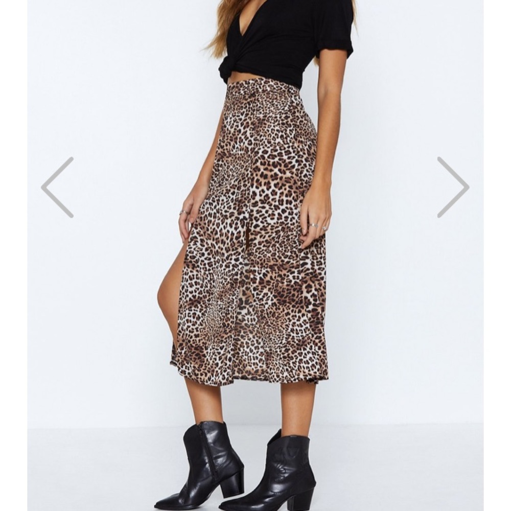 Leopard Print midi skirt w/ slits